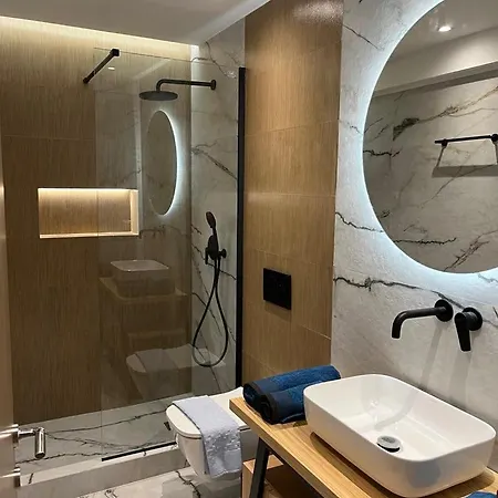 Apartment Prs In The Center Of *